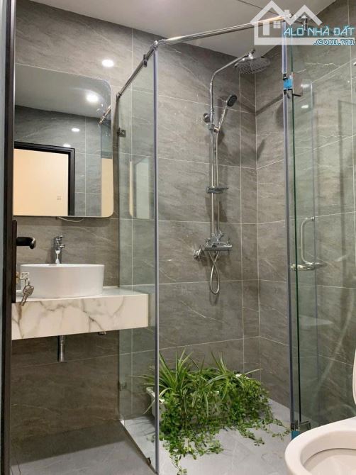 BÁN NHÀ NGÃ TƯ VĂN CAO - BA ĐÌNH, 44M2, GIÁ 15 TỶ