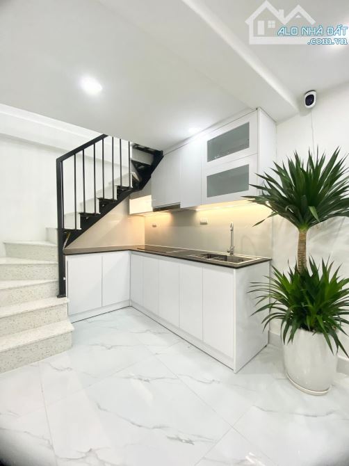 💥 CẦN BÁN NHÀ ĐỘI CẤN – 26M² – 5 TẦNG – 2 THOÁNG TRƯỚC SAU – 4.95 TỶ 💥  Đội Cấn, Ba Đình