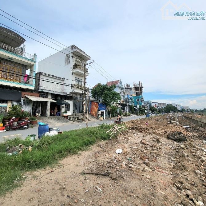 MẶT TIỀN ĐƯỜNG KD - VIEW SÔNG - NGAY CHỢ BÀ HÔM - VỪA Ở VỪA CHO THUÊ – DT 134M2 - 3 TẦNG -