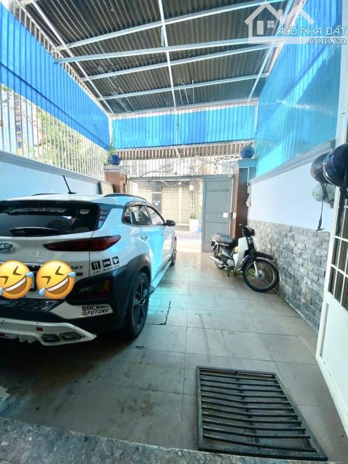 QUẬN 10 – HẺM XE HƠI NGỦ TRONG NHÀ – 64M² NGANG 4,6 – 4 TẦNG – 10PN CHDV – THU  600Tr/Năm