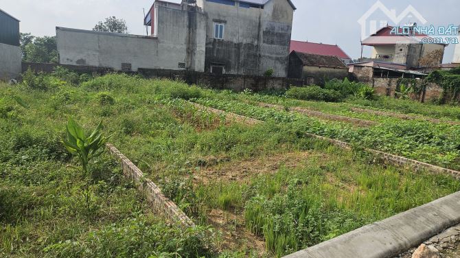 Bán đất Hương Ninh Hồng Kì 138m2 MT 5,2m giá 3 tỷ