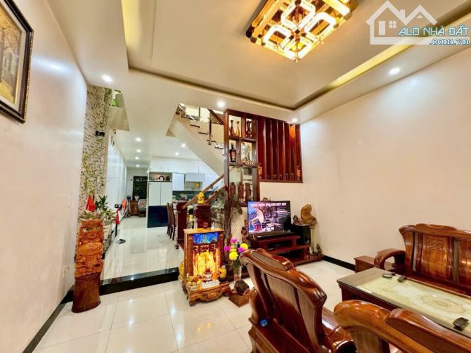 BÁN NHÀ 2 TẦNG SÁT BIỂN 90M2 MẶT TIỀN ĐƯỜNG 7M5 TRƯƠNG VĂN HIẾN, KHUÊ MỸ, NGŨ HÀNH SƠN