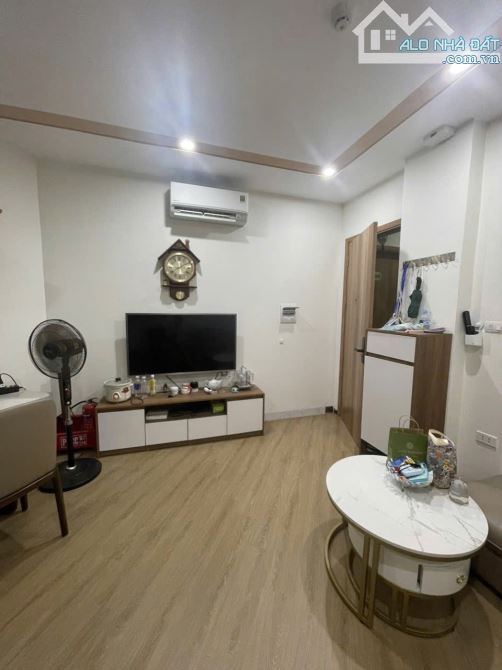 BÁN CĂN HỘ CCMN MỸ ĐÌNH - NAM TỪ LIÊM - Ô TÔ ĐỖ CỬA TÒA - CÁCH PHỐ CHỈ 20m  Diện tích 52M