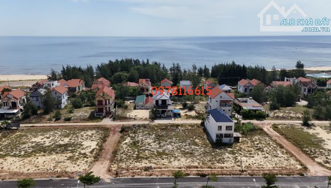 BÁN ĐẤT VÀNG GẦN BIỂN, GIỮA 2 ĐẠI ĐÔ THỊ SUN GROUP SẮP TRIỂN KHAI