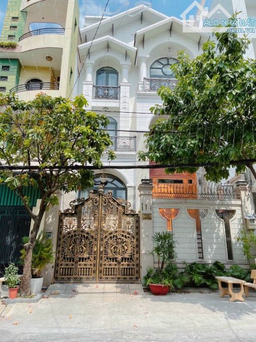 Hiếm - Biệt Thự lô B đường Trường Sơn DT: 7.5 x 20m, hầm 3 tầng giá 42.9 tỷ