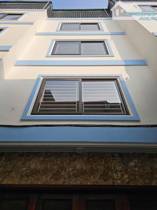 5 tỷx Bán nhà 5 tầng x30 khu Phúc Đồng