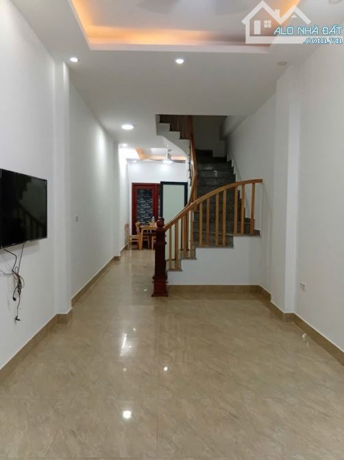 BÁN NHÀ NGỌC HỒI GẦN Ô TÔ 45M 4 TẦNG CHÀO HƠN 6 TỶ