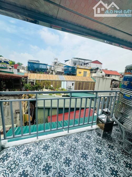 CẦN NHÀ NGÁCH 22 NGÕ LỆNH CƯ - DT 20M2 - 5 TẦNG - MT 3.5M - GIÁ 4.7 TỶ