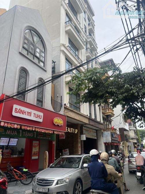 Siêu tòa văn phòng, lô góc Nguyễn Hoàng 20 ôtô đỗ cửa DT270m2 8T MT11m giá 93 tỷ