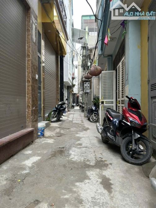 KHU VỰC NGÃ 4 CANH - VÂN CANH - .Ô TÔ GẦN - GIÁ 5.5 TỶ- SỔ 36M- NHÀ MỚI 4 TẦNG - 6 NGỦ