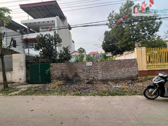 Bán đất mặt tiền đường giao thông thuận tiện, vị trí vàng gần Vin Cổ Loa và cầu Tứ Liên