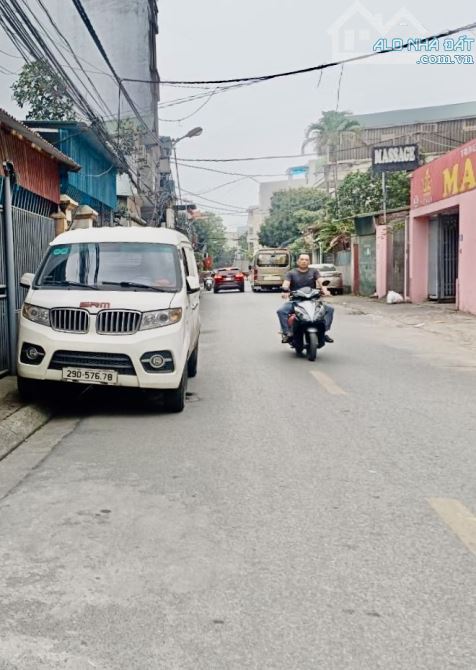 Bán Gấp Thưa Đất Quận Long Biên Mặt Phố 63m2-hơn 12 tỷ-Ô TÔ TRÁNH-KINH DOAN-ĐẦU TƯ-LÔ GÓC