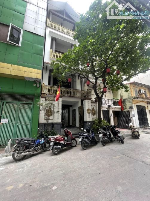 BÁN NHÀ PHÂN LÔ KIM ĐỒNG, 90M2, 5 TẦNG,MT 5M GIÁ 24,7 TỶ, OTO TRÁNH KINH DOANH