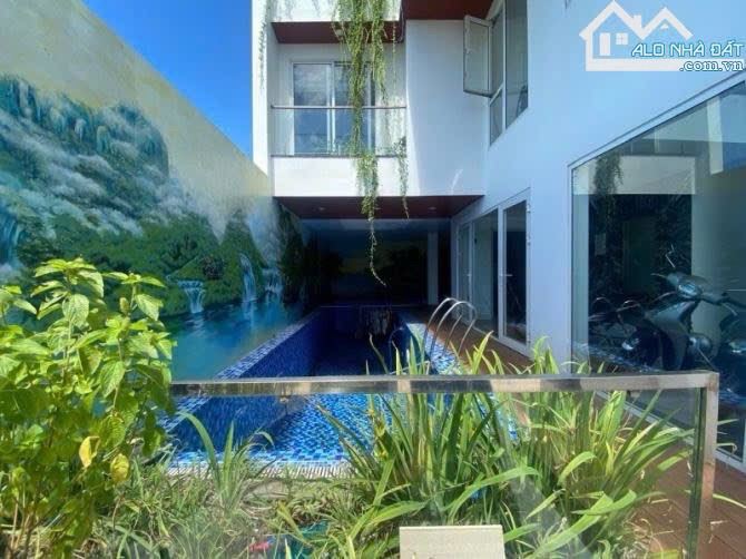 BÁN BIỆT THỰ CAO CẤP ĐƯỜNG TRẦN SÂM – SƠN TRÀ DT 180M NGANG 10M
