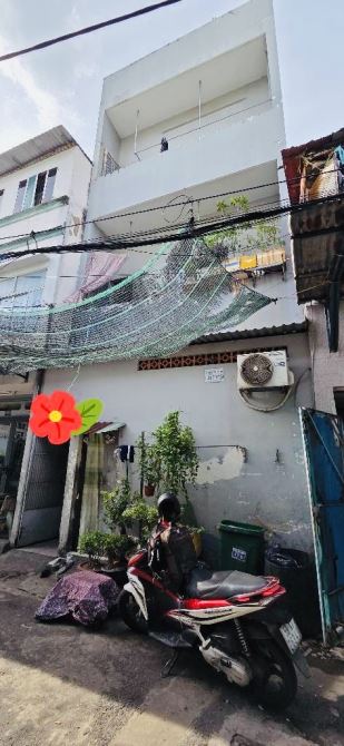 BÁN NHÀ 4 TẦNG, HẺM XE HƠI TỈNH LỘ 10, GẦN TÊN LỬA, 5X18M, 14 PHÒNG, THU NHẬP 30TR/THÁNG.