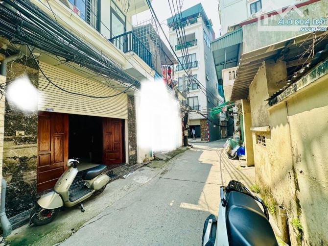 Bán nhà Đền Lừ, 52m2, ngõ thông, ô tô đỗ cửa, vừa ở vừa kinh doanh cực đỉnh