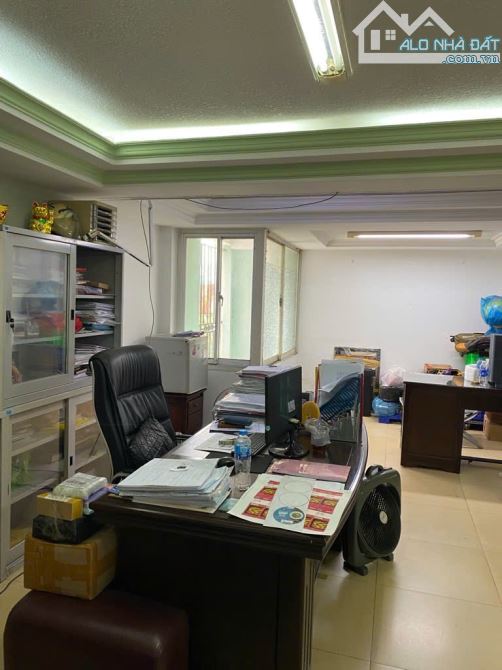 BÁN NHÀ VỪA Ở VỪA KINH DOANH - 96M2 X 5 TẦNG BTCT -  NGANG 6.4M - HXH LÊ VĂN SỸ, TB
