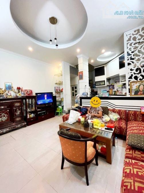 Bán nhà ngã 4 Quang Trung, Văn Phú, Hà Đông, 58m 4 tầng, cạnh trường Nguyễn Huệ, Hơn 8 tỷ