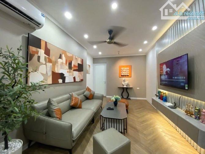 Bán Nhà Nguyễn An NInh , 31/42m2 3 tầng, 3,5 MT 4,5Ty