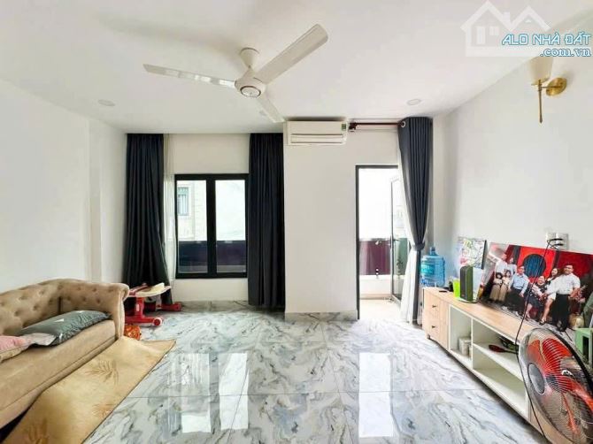 Cần bán nhanh nhà hẻm 6m Đào Tông Nguyên, NB, Dt 5x10m, 3 lầu, ST. Giá 6,15 tỷ - 10