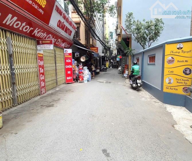 CHÍNH CHỦ GỬI BÁN NHÀ PHỐ TRẦN THÁI TÔNG DT 48m, 5 Tầng, Mt 4,2 m, Giá 12,3 tỷ - 10