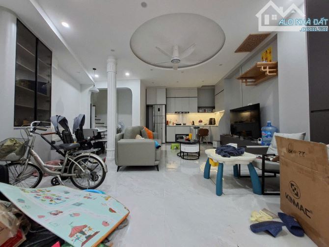 BÁN NHÀ MỸ ĐÌNH 46M2 X 4 TẦNG,4 NGỦ KHÉP KÍN, GIÁ 8,3 TỶ - 10