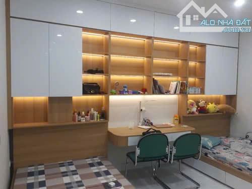 Phố Chợ Khâm Thiên - Đống Đa- Hà Nội - 30m2 - 5 tầng - 9 tỷ - 10