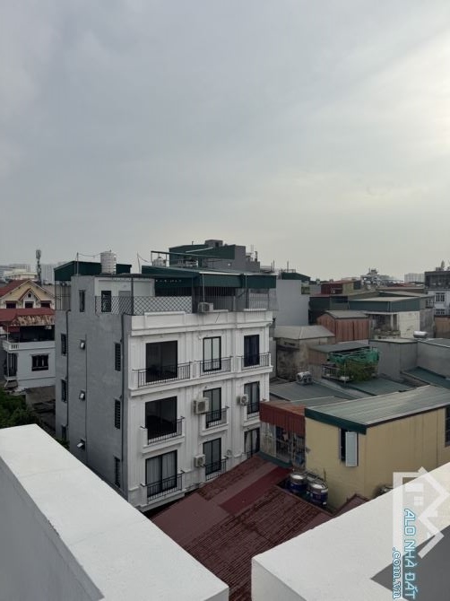 Bán nhà Đông Thiên. Ba gác đỗ cửa. Nhà mới - 5 tầng - 7 ngủ. - 11