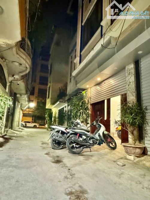 HAI BÀ TRƯNG- PHÂN LÔ - OTO TRÁNH - VỈA HÈ - GARA OTO-60m2 x 4 tầng - 11