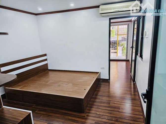 BÁN CĂN TẬP THỂ THÀNH CÔNG – Ô TÔ ĐỖ CHÂN CẦU THANG – 3PN – 2WC – 110M2 - 1