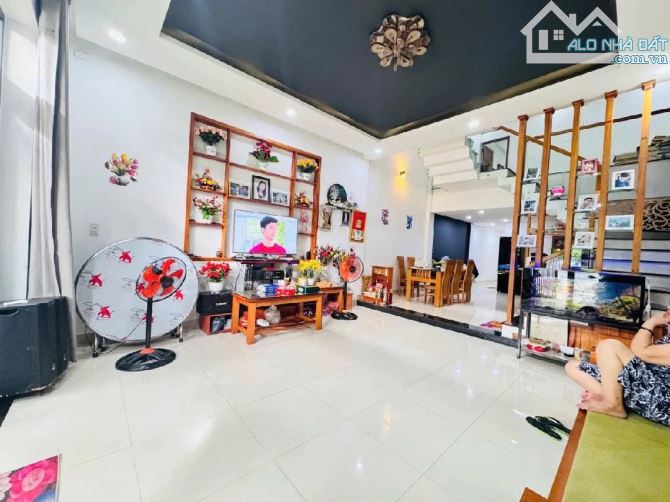 🔥BÁN NHÀ MẶT TIỀN 3 TẦNG- HUỲNH TẤN PHÁT- 100M2- KINH DOANH ĐỈNH- TT HẢI CHÂU- 11 TỶ X - 1