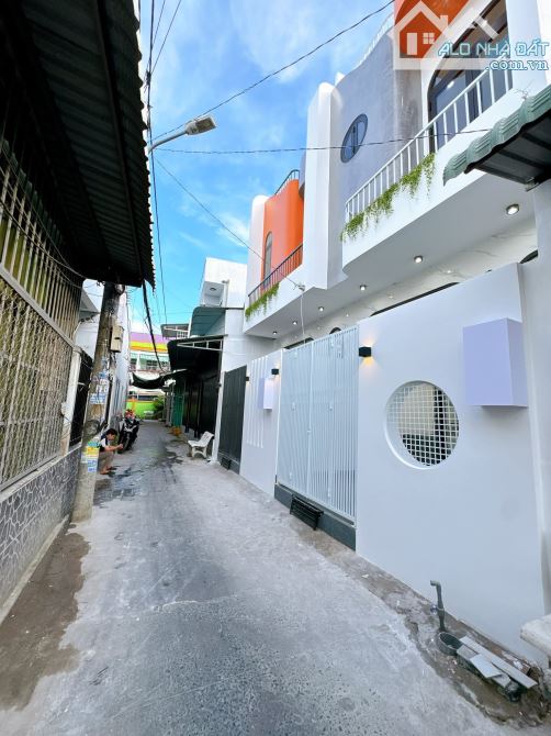 Bán Nhà Trệt Lầu Hoàn Công Full Nội Thất - Hẻm 6 Nguyễn Trãi Phường Lê Bình, Gần Chợ Cái R - 1