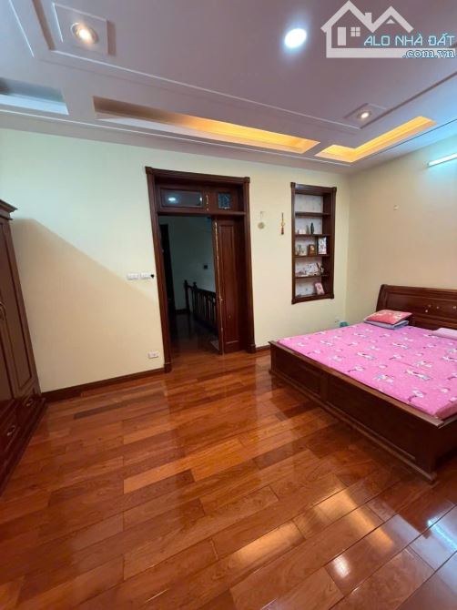 Cho thuê nhà Cầu Giấy DT 50m x 5 tầng, đủ đồ, ôtô đỗ cửa giá thuê 16tr/th - 1