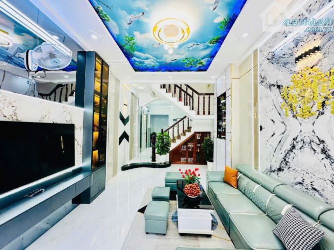 Bán nhà Quận 12 đường Nguyễn Ảnh Thủ giá 5 tỷ hơn tí 3 Tầng, HXH tránh nhau - 1