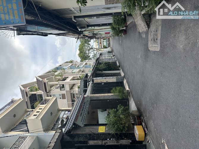 Hiếm! Giá mềm nhất Phường 11 - Mercedes QUANG TRUNG, 95m2 hẻm nhà 6m, trục thằng 1 sẹc - 1