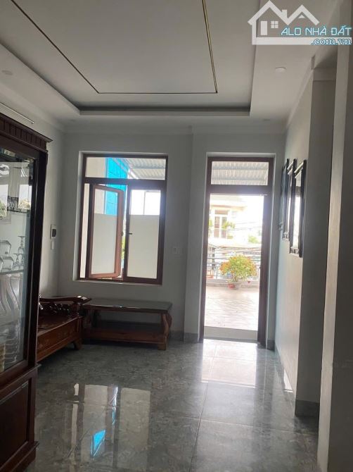 NHÀ 3 TẦNG MẶT TIỀN ĐƯỜNG NGUYỄN CÔNG TRỨ, GIÁ 9.2 TỶ - 1