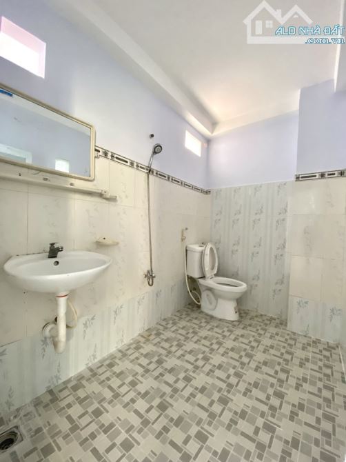 Bán gấp nhà riêng 64m2  HXH Q10 giáp Cmt8 3/2 nhỉnh 10 tỷ - 1