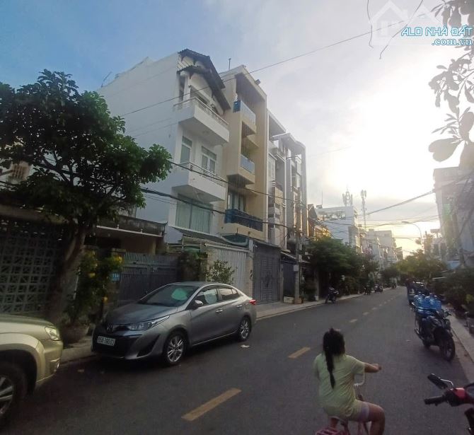 💥BÁN ĐẤT TẶNG NHÀ CẤP 4 KẾ BÊN TRƯỜNG NGUYỄN THỊ ĐỊNH - LĂM BỀN 130M2 - 11.X TỶ 💥  📐 DT - 1