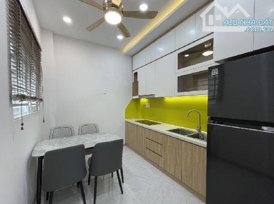 Nhà HXH lô góc vị trí đẹp _ xinh lung linh - 1
