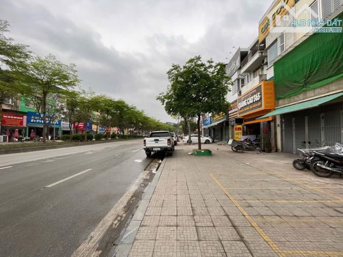 BÁN NHÀ LK KĐT MỚI VĂN QUÁN, HÀ ĐÔNG. VỈA HÈ, KD, TIỀM NĂNG. DT135m2, MT7m, giá 245 tr/m2 - 1
