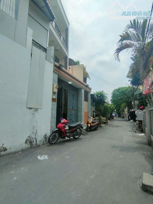 BÁN NHÀ 3 TẦNG 65M2 HXH 5 TỶ TL - TCH Q12 - 1