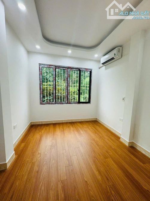BÁN NHÀ PHỐ PHÚC DIỄN Ô TÔ ĐỖ CỬA 32 X 4 TẦNG 2 MẶT THOÁNG TRƯỚC SAU sổ đỏ - 1