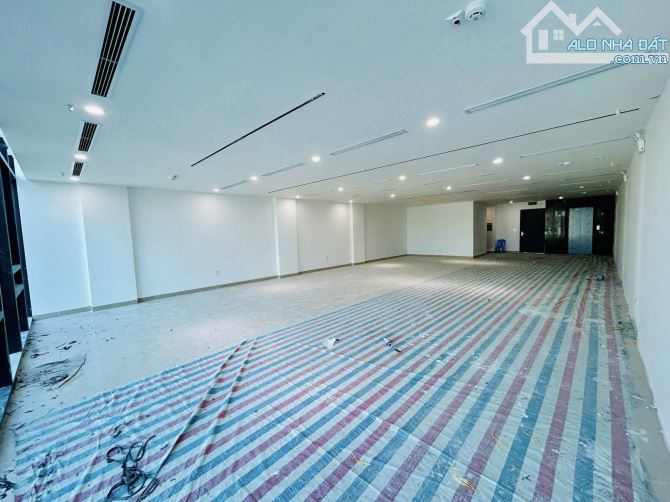 BÁN NHÀ BUILDINH TRỊNH ĐÌNH CỬU . MẶT PHỐ .  SIÊU VIP . DT 180 M .NHÀ 8 TẦNG . MT 9M - 1