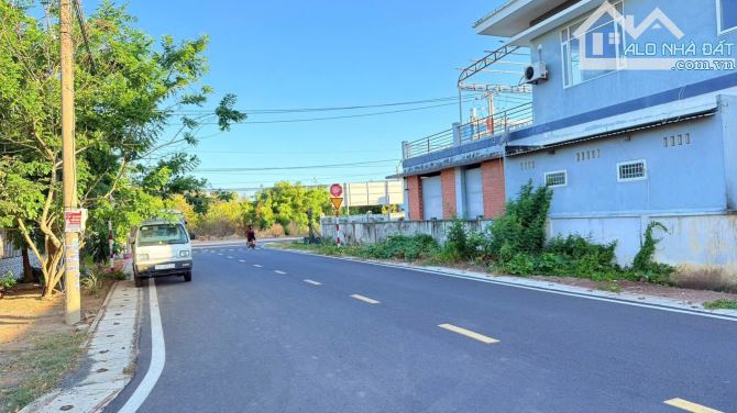 Bán đất cách bãi tắm Lộc An chỉ 1km. 200m2 full thổ cư - 1