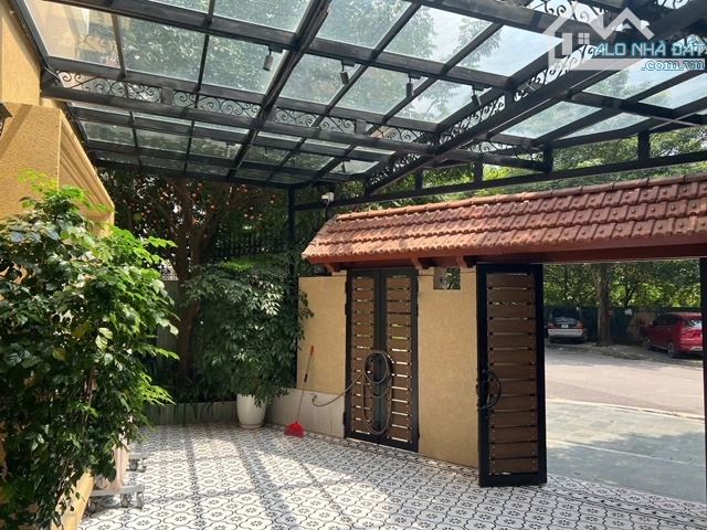 BIỆT THỰ,THÀNH PHỐ GIAO LƯU, PHẠM VĂN ĐỒNG, TỪ LIÊM: 175M X4T, MT 26M, GIÁ 71,9 TỶ. - 1