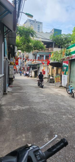 BÁN NHÀ 2 THOÁNG – Ô TÔ ĐỖ CỬA – HÀNG XÓM NGOẠI GIAO ĐOÀN – 33m², 5 TẦNG - 1