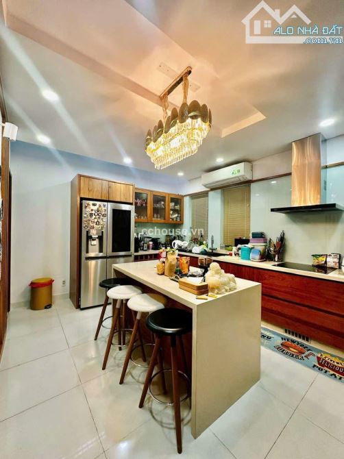 Biệt thự mini hẻm xe hơi cách Mặt tiền vài bước chân - 1