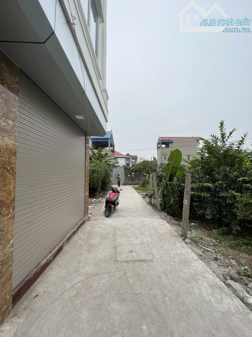 Bán nhà 4 tầng 45m2. FULL tiện ích. Ngay gần Vành đai 4, Chợ ĐÔng La. 10p đi Yên Nghĩa - 1