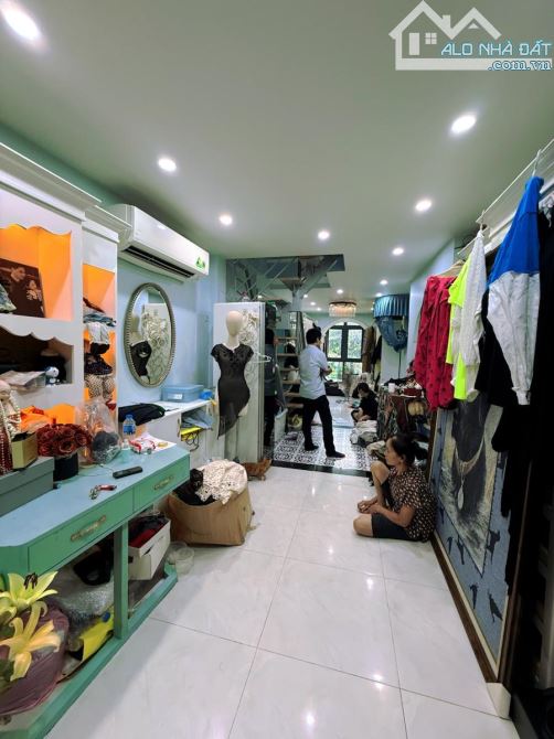 🌟 SIÊU HIẾM – BÁN GẤP NHÀ NGUYỄN KHUYẾN – 33m² SỔ, SỬ DỤNG 90m² – 5 TẦNG – 5,8 TỶ 🌟 - 1