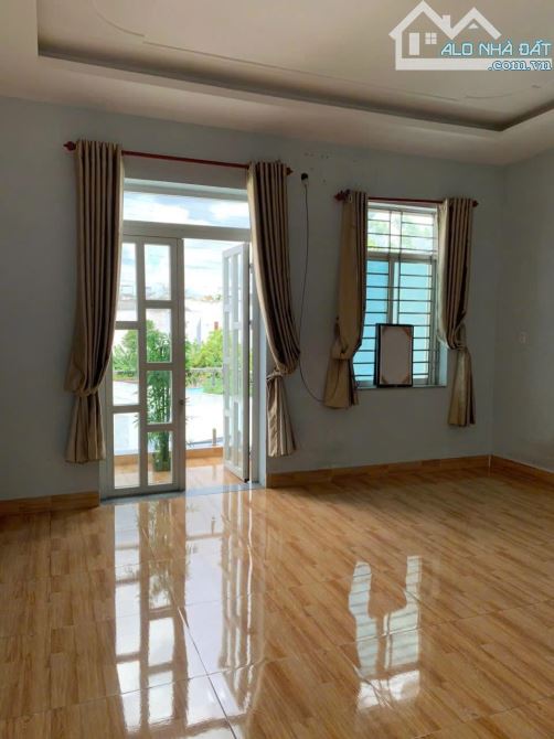 Nhà trệt 2 lầu hẻm rộng 5m đường Nguyễn Ảnh Thủ, DT 5x19m giá 7 tỷ TL : - 1